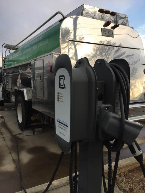 December 13, 2016 - Odyne Hybrid Systems Project on Utility Vehicle at Duke Energy. (Photo by Robert Prohaska / NREL)